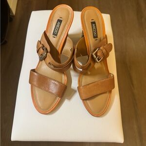 Arezzo Women's Tan Leather Buckle Sandals